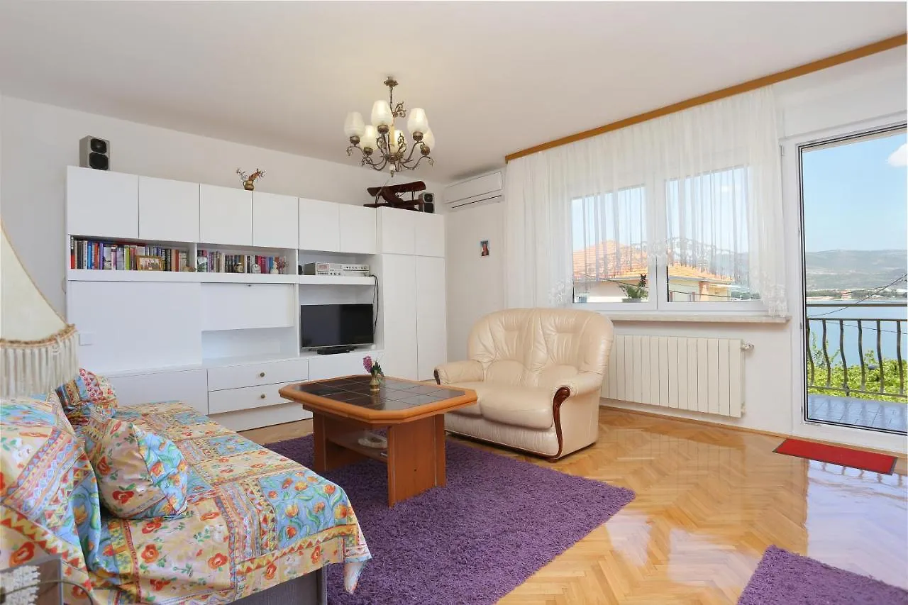 Apartments By The Sea Arbanija, Ciovo - 18661 Trogir 0*,  Chorwacja