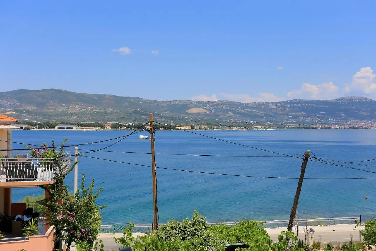 Apartments By The Sea Arbanija, Ciovo - 18661 Trogir Chorwacja